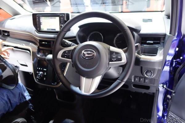 Daihatsu-Move-7