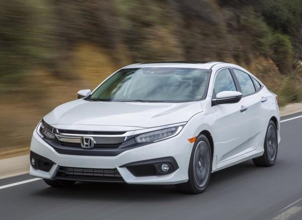 Honda-Civic_Sedan_2016_18
