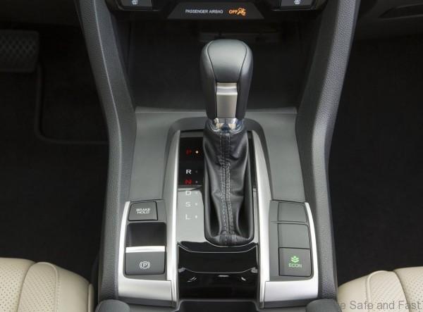 Honda-Civic_Sedan_2016_4