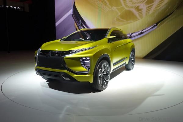 Mitsubishi-ex-Concept-2