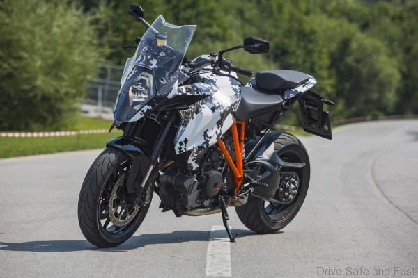 ktm-1290-super-duke-gt_2