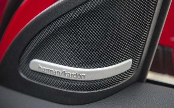 stereo_mercedes-gla2