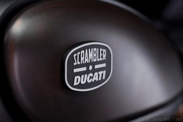 3-12-scrambler-italia-indipendent-1