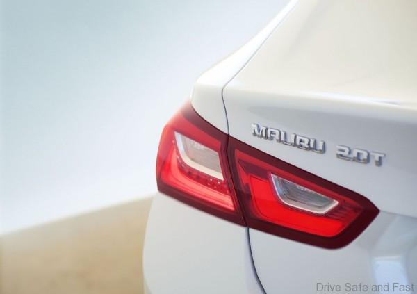 Chevrolet-Malibu_2016_1024x768_wallpaper_07