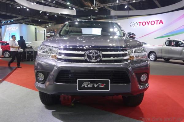 Hilux-8