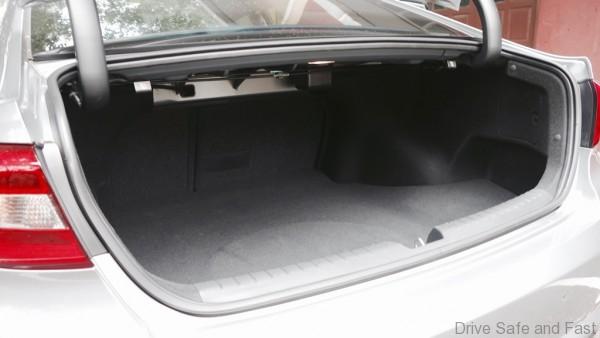 Hyundai-Sonata-Review- - 3