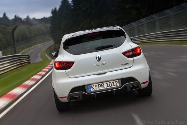 Renault clio RS record track4