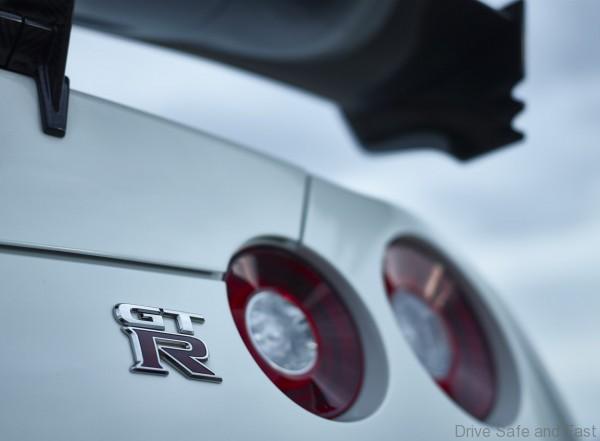 nissan_gt-r_nismo_4
