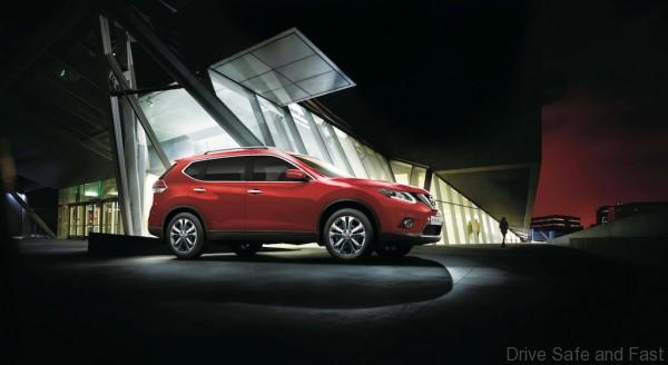 Nissan X-TRAIL_Flaming Red