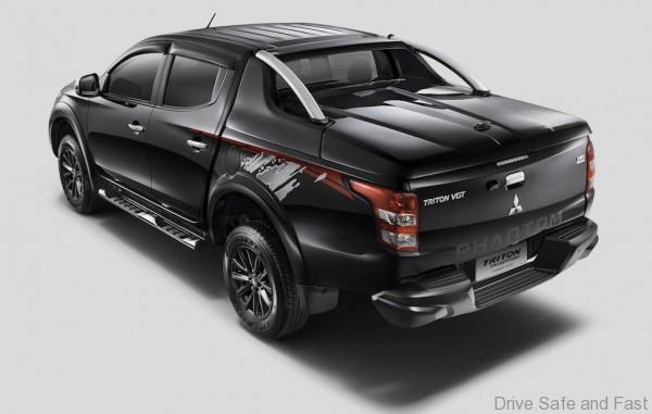 Sports bar with full box and matte black rear bumper