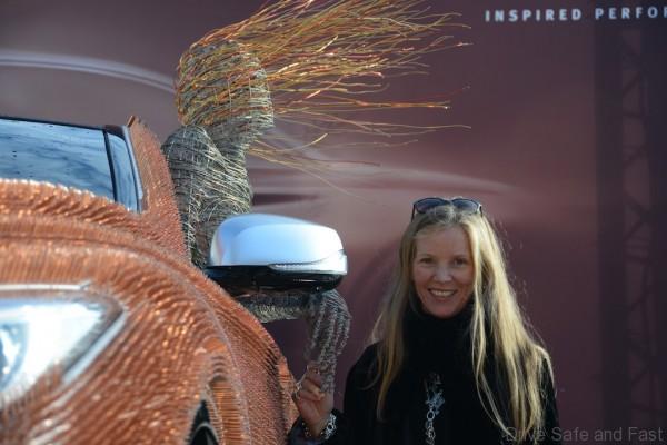 infiniti-makes-an-impression-at-the-london-art-fair-with-q30-car-art-photo-gallery_6