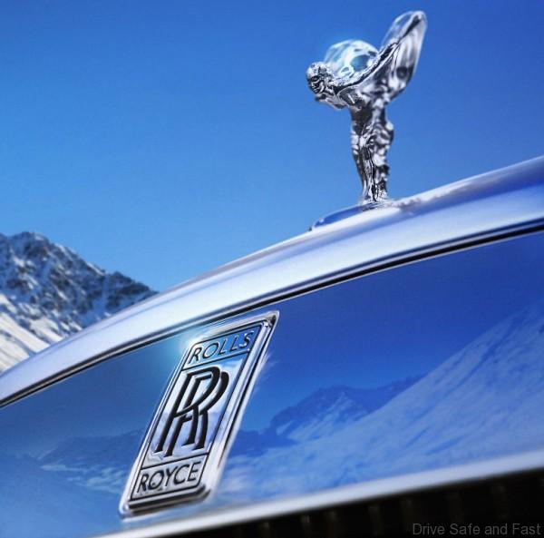 rolls-royce-suv-3