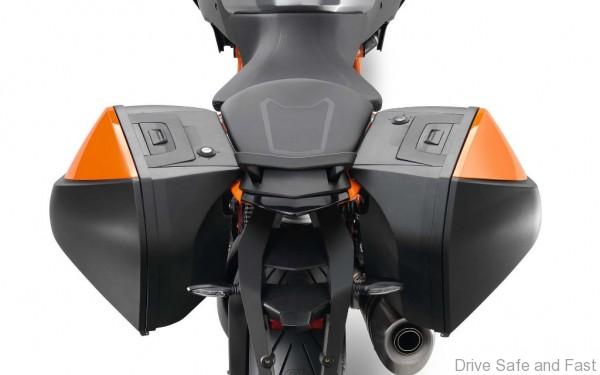 KTM 1290 Super Duke GT_9