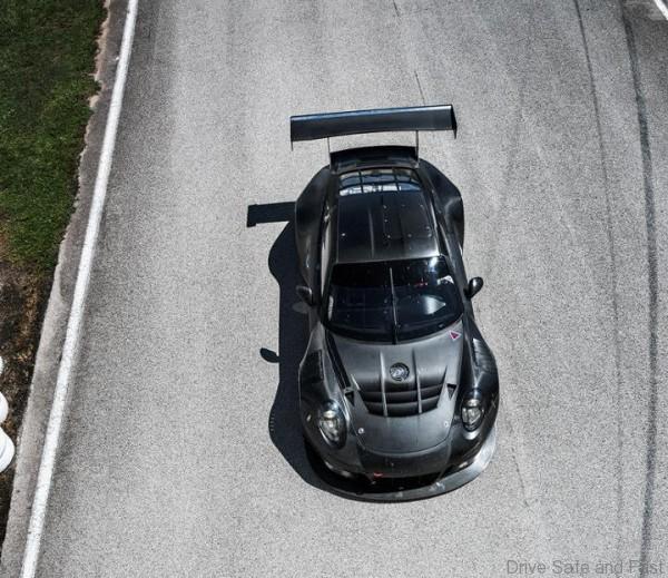 Porsche 911 GT3 R ‘Black Magic’11