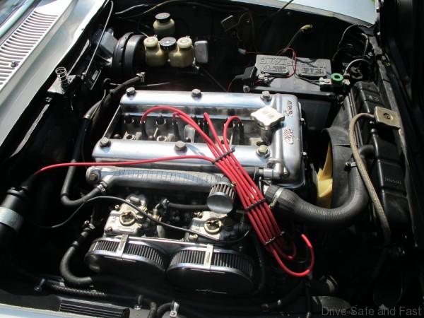 Alfa-Romeo-GT-Junior-1600-1973