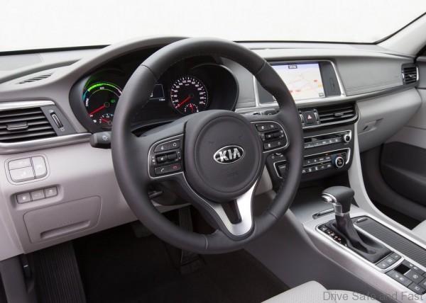 Kia-Optima_Plug-In_Hybrid_3