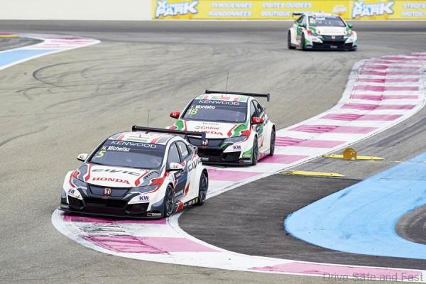 2016 EVENT: WTCC Race of France TRACK: Circuit Paul Ricard TEAM: Castrol Honda World Touring Car Team CAR: Honda Civic wtcc DRIVER: Rob Huff, Norbert Michelisz and Tiago Monteiro IMAGE: All 3 Honda Civic in action during the MAC3 session