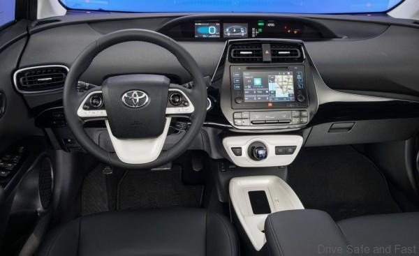 Toyota-Prius3