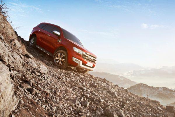 New Ford Everest_Descent