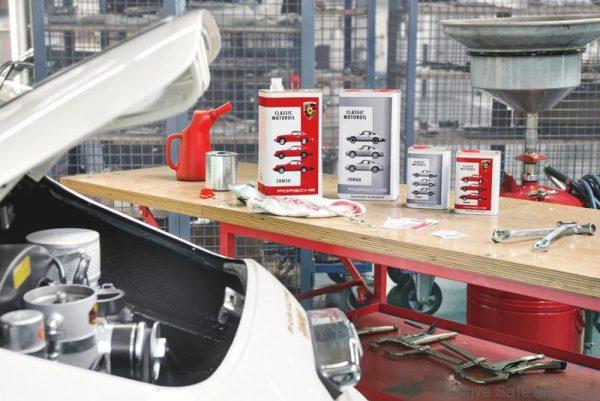 Porsche classic oil 2