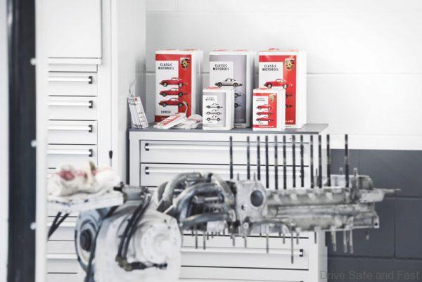 Porsche classic oil 3