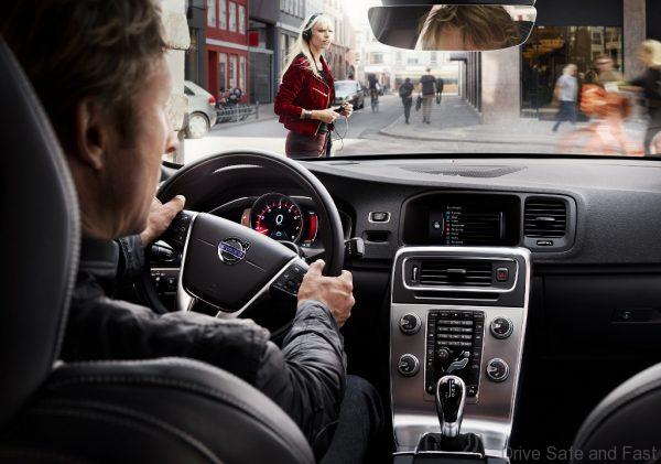 S60 - City Safety - 01