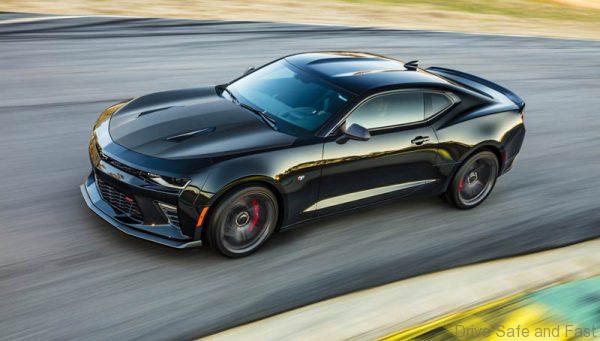 The Chevrolet Camaro 1LE SS performance package returns for 2017, providing increased handling and track performance. The V8 models feature a new performance-oriented chassis system with specific tuning for the magnetic ride dampers, a segment-exclusive electronic limited slip differential and optional Performance Data Recorder (PDR). Paired with massive Goodyear Eagle F1 tires, lateral acceleration will exceed 1G. (Vehicle shown with optional black Chevrolet bowtie accessory.)