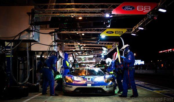 Ford-GT-Le-Mans-Victory-5