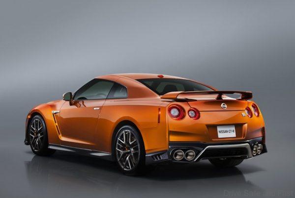 Nissan GT-R-2