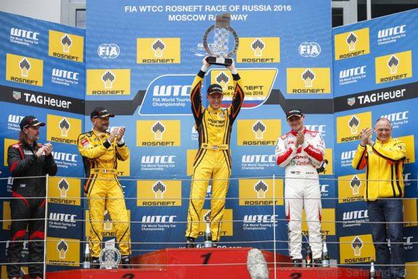 Podium of the main race. CATSBURG Nicky (ned) Lada Vesta team Lada Sport Rosneft, TARQUINI Gabriele (ita) Lada Vesta team Lada Sport Rosneft, MICHELISZ Norbert (hun) Honda Civic team Honda racing Jas and THOMPSON James (gbr) Chevrolet Cruze RML team All Inkl.com Munnich Motorsport during the 2016 FIA WTCC World Touring Car Race of Moscow at Moscow Raceway, Russia from June 10 to 12 2016 - Photo Florent Gooden / DPPI
