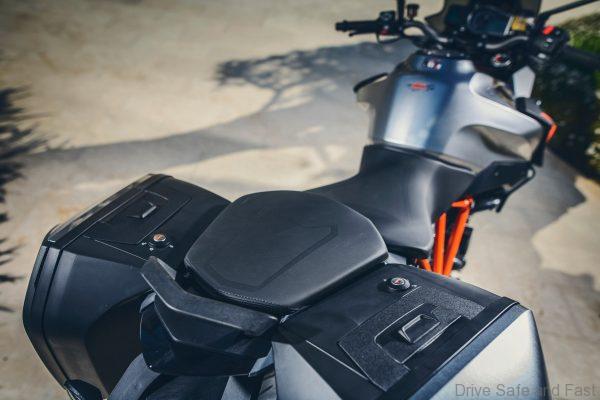 139399_1290 Super Duke GT MY 2016