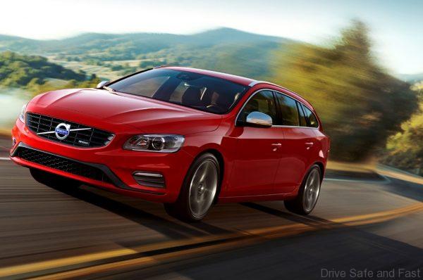 2015 Volvo S60 R Design Red Wallpaper