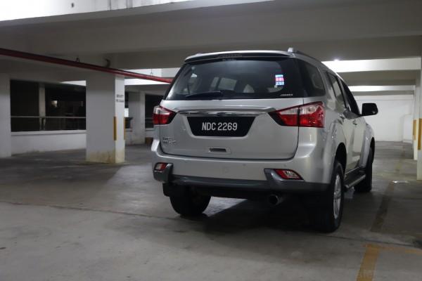 Isuzu-MU-X-41