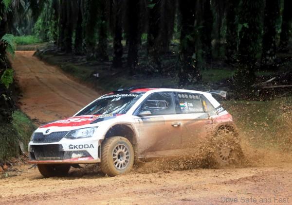 mr16-gauarv-gill-in-the-mud-on-day-2-apsm_resize