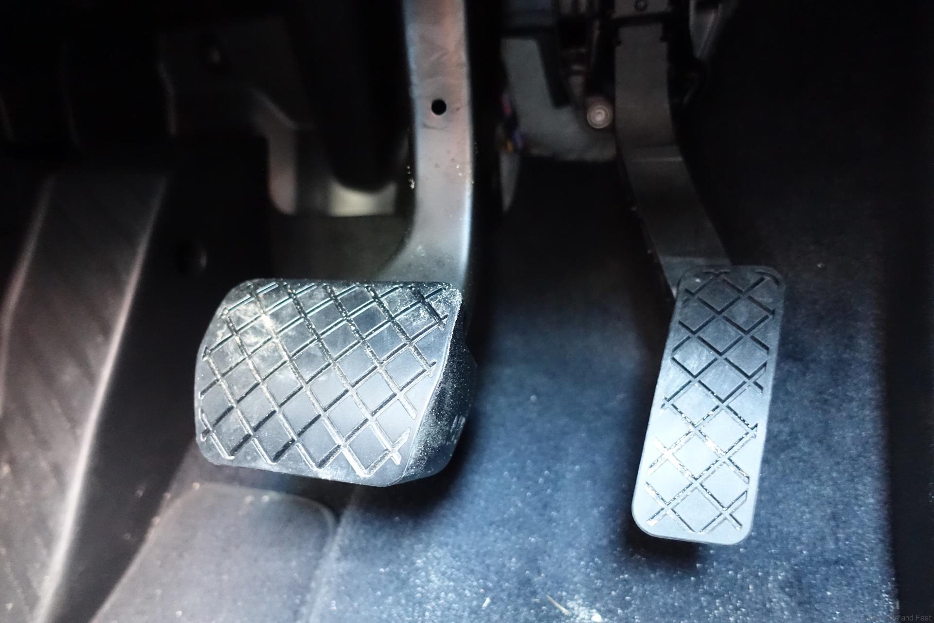 Do You Prefer Floor or Top Hinged Pedals? Drive Safe and Fast