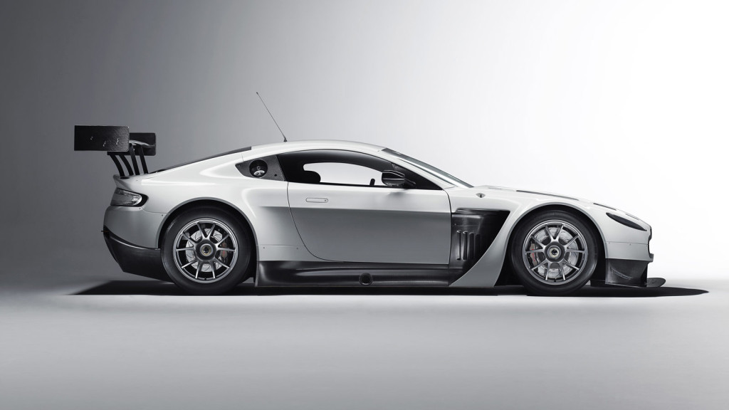 Aston-Martin-Vantage-GT3-1