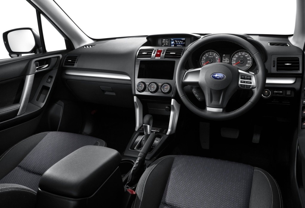 Subaru-Forester_2014_1600x1200_wallpaper_39