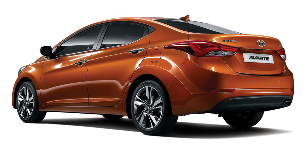 hyundai_elantra_avante_rear