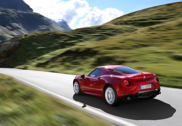 Alfa_Romeo-4C_2014_1600x1200_wallpaper_23