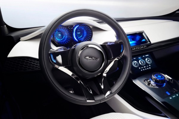 Jaguar-C-X17-Concept-revealed-in-Frankfurt-1661529414