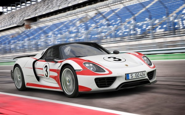 Porsche-918_Spyder_2015_1600x1200_wallpaper_05