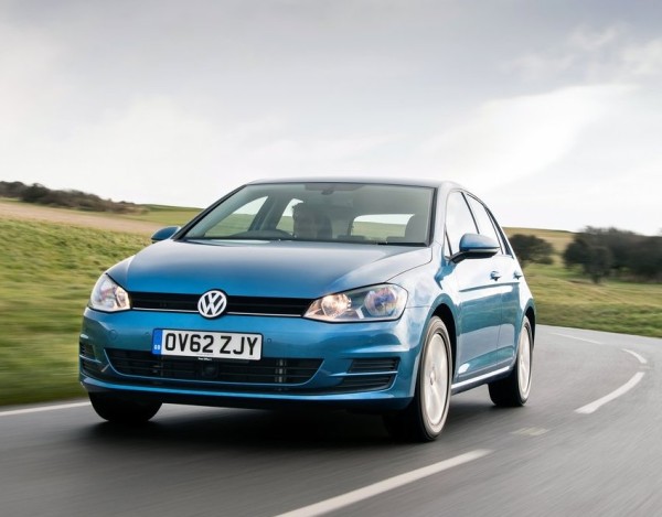 Volkswagen-Golf_Mk_VII_UK-Version_2013_1024x768_wallpaper_0d