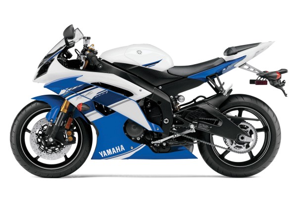 yamaha-yzf-r6-official-pics-photo-gallery_1