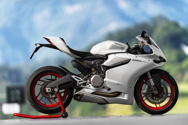 Ducati-899-Panigale_2