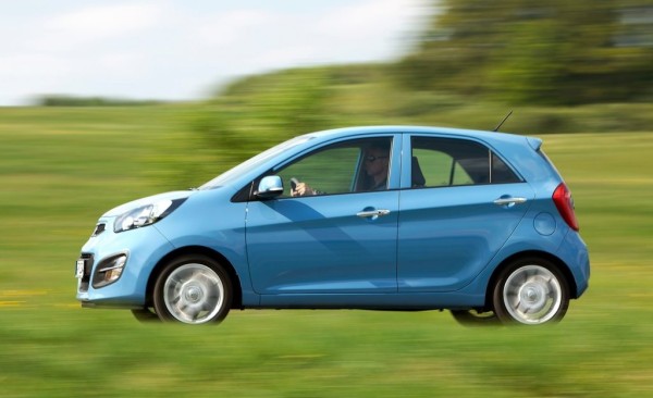 Kia-Picanto_2012_1024x768_wallpaper_54