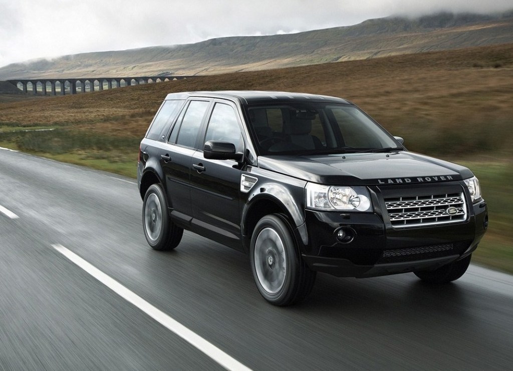 Tata Motors and Land Rover To Release New 7-Seater SUV | DSF.my