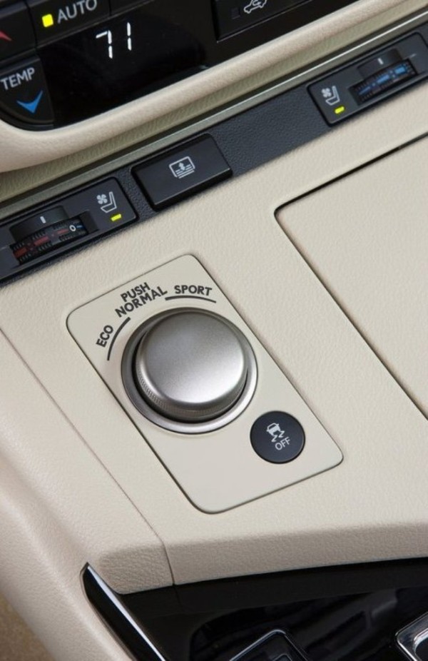 Lexus-ES350_2013_1024x768_wallpaper_1b