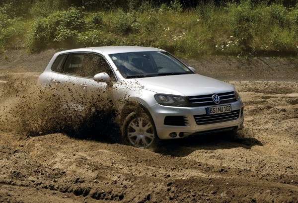Volkswagen-Touareg_2011_1600x1200_wallpaper_19