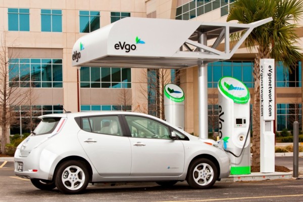 nissan leaf-freedom-station-evgo