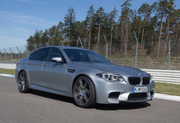 BMW-M5_2014_1024x768_wallpaper_15